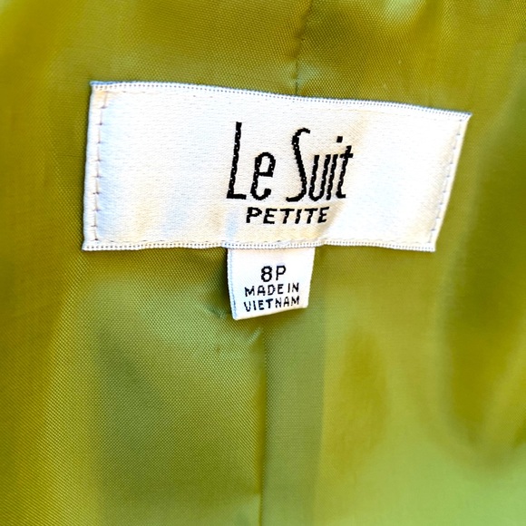 Suit-  Jacket and skirt - Picture 6 of 15